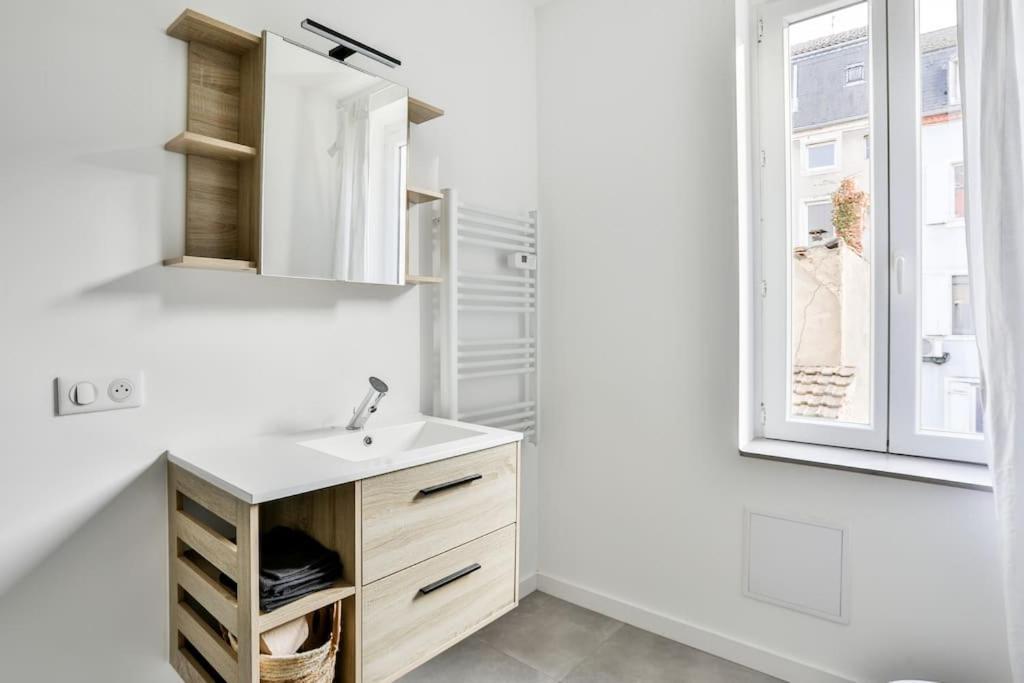 Suite Lumineux Et Moderne, Parking Gratuit, Mulhouse Centre Kültér fotó